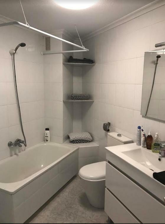 Modern Beach Apartment Торевьиа Экстерьер фото